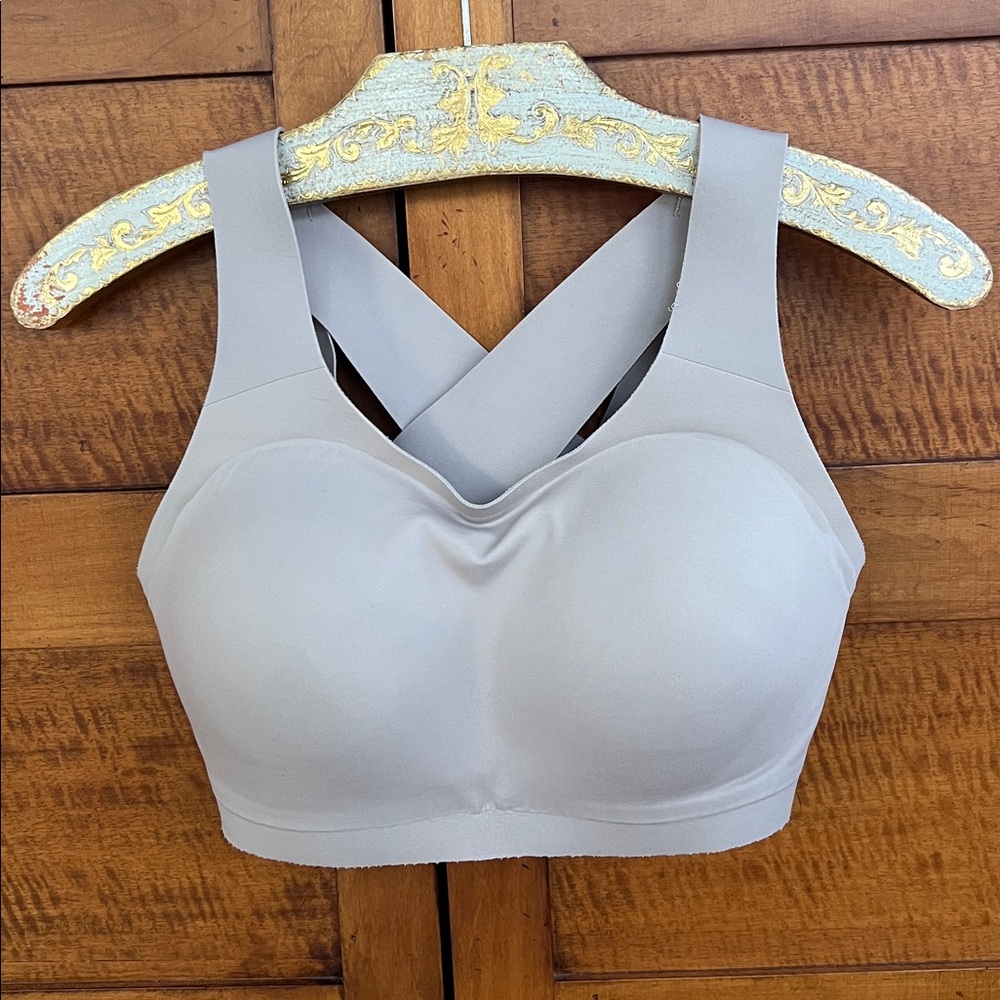 🫶34DD Like New Barely Beige Enlite Bra by Lululemon in Taupe/Cream/Greyish 34E - Picture 16 of 17